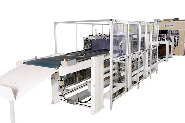 Máquina para formar tubos de sacos de papel valvulados